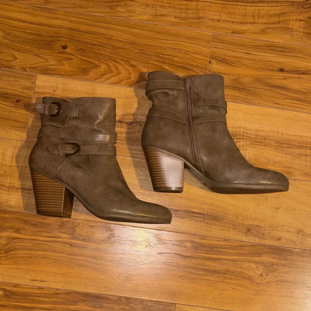 A2 By Aerosoles Brown Invitation Ankle Boots Sz Women's 9 - Picture 8 of 11